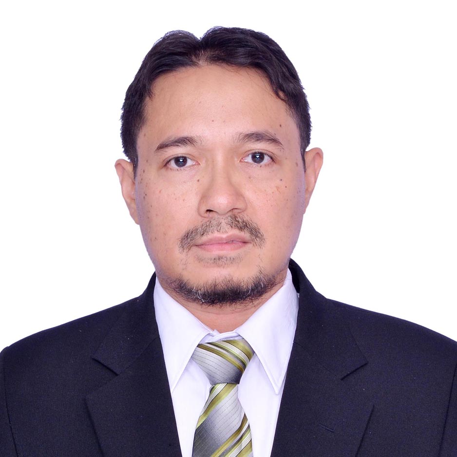 Prof. Dr. apt. Akhmad Kharis Nugroho, S.Si., M.Si.
