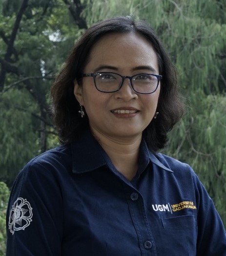 Prof. Dr. Puji Astuti, S.Si., M.Sc., Apt.